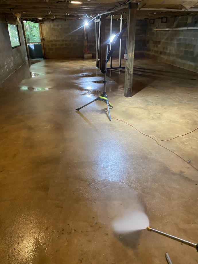 Crawlspace Cleaning 